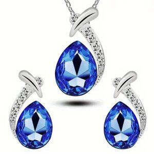 Exquisite 925 Sterling Silver Teardrop Necklace & Matching Earrings Jewelry Set